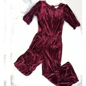 ✨❤️ZARA* Velvet Romper- button closure in back 7/8 ❤️✨